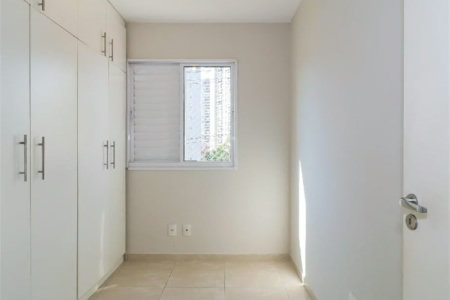 Apartamento à venda com 3 quartos, sendo 1 suíte, em Parque Reboucas, São Paulo, SP