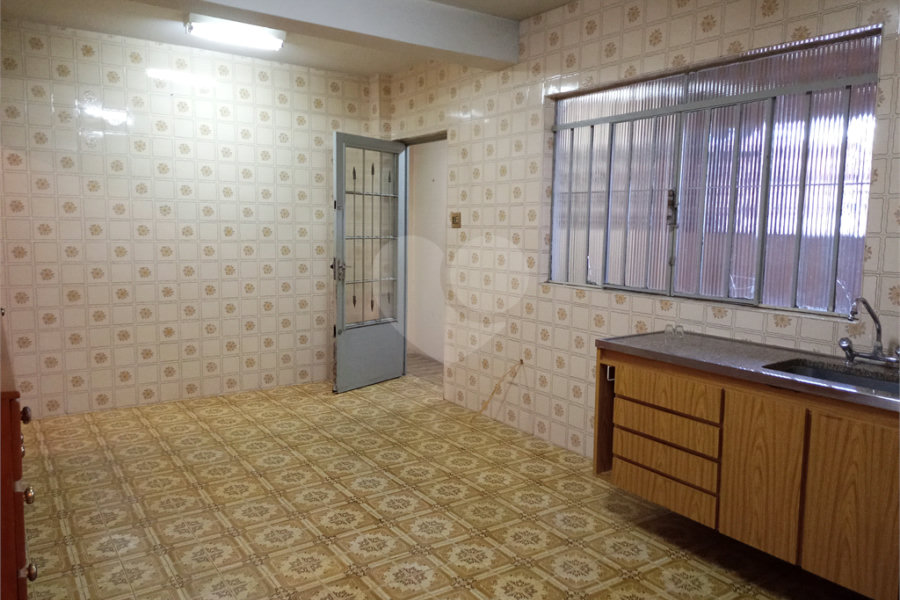 Sobrado à venda com 5 quartos em Horto, São Paulo, SP
