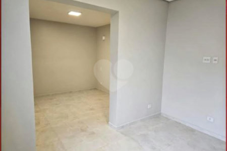 Sobrado à venda com 2 suítes em Vila Clementino, São Paulo, SP