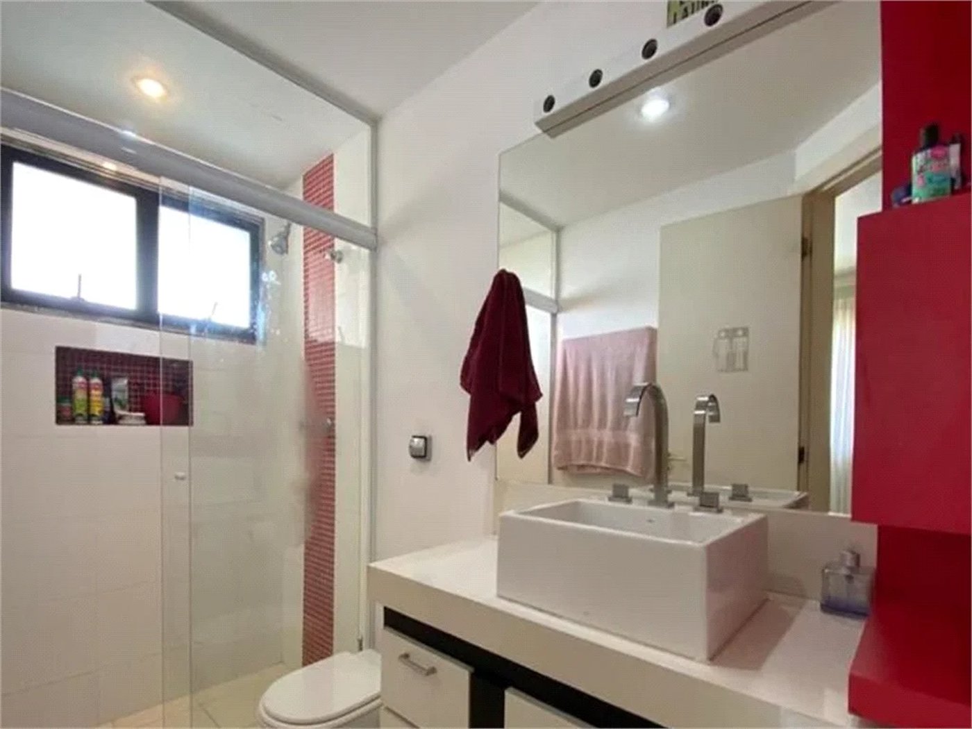 Apartamento à venda com 3 suítes em Vila Suzana, São Paulo, SP