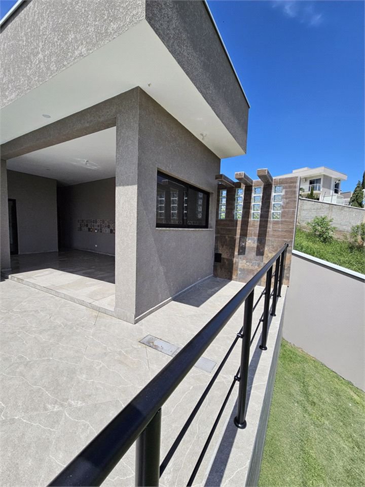 Casa com 3 dormitórios à venda, 265 m² por R$ 1.100.000,00 - Centro - Igaratá/SP