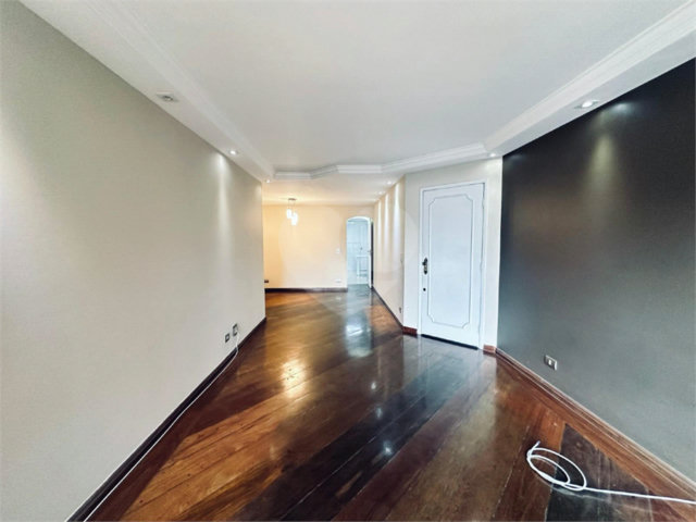 Apartamento à venda com 3 quartos, sendo 1 suíte,  em Alto da Boa Vista, São Paulo, SP