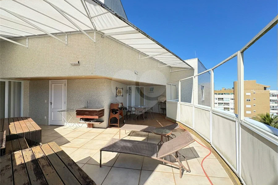 Cobertura à venda com 5 quartos, sendo 3 suítes,  em Riviera de São Lourenço, Bertioga, SP