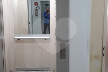 Apartamento à venda com 2 quartos, sendo 1 suíte, em Vila Urupês, Suzano, SP