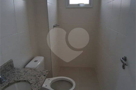 Apartamento à venda com 3 quartos, sendo 1 suíte, em Santo Antônio, São Caetano do Sul, SP
