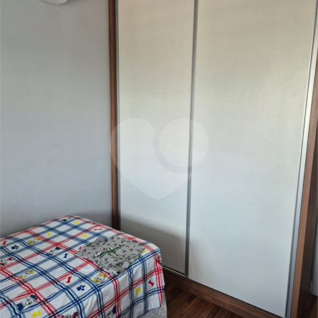 Apartamento à venda com 2 quartos, sendo 1 suíte,  em Quarta Parada, São Paulo, SP