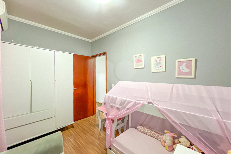 Casa à venda com 3 quartos, sendo 1 suíte,  no condomínio 658, São Paulo - SP