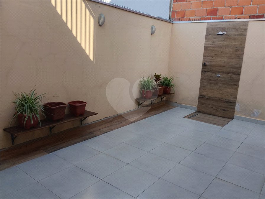 Sobrado à venda com 3 quartos, sendo 1 suíte, em Parque Barnabé, Indaiatuba, SP