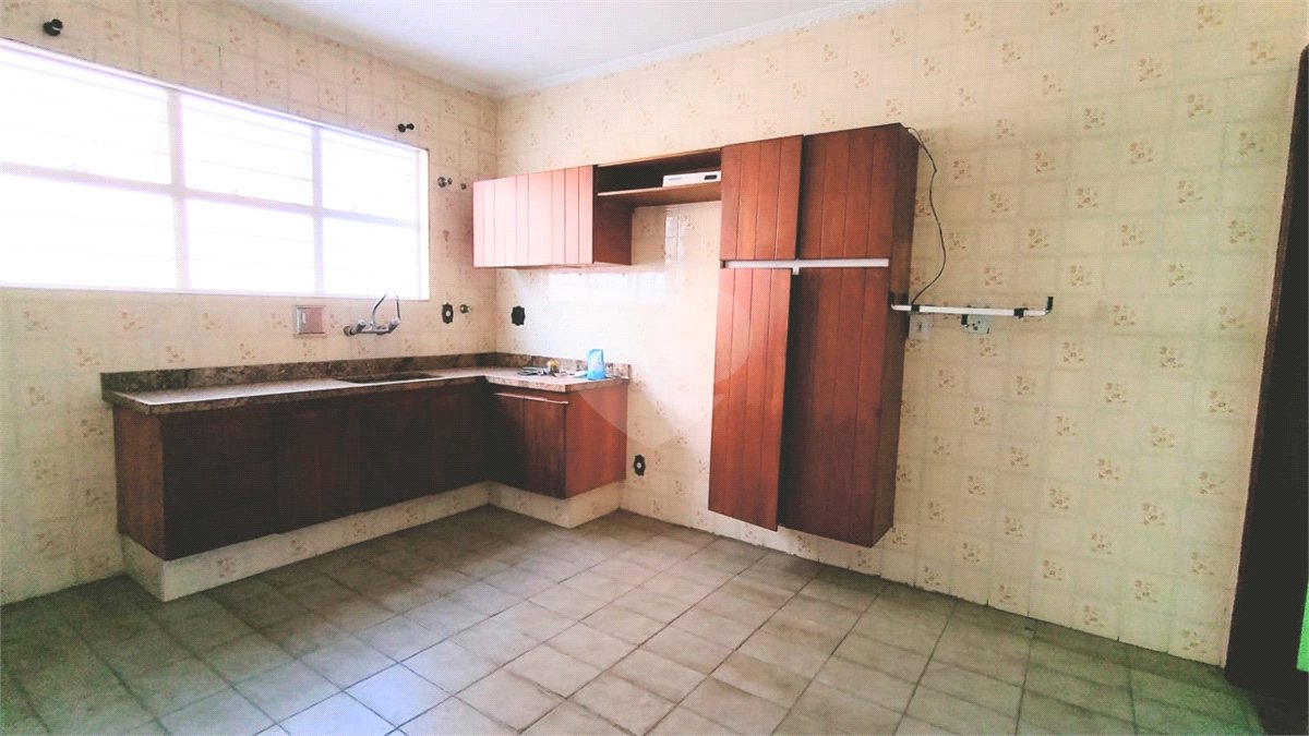 Casa à venda ou para alugar com 4 quartos, sendo 1 suíte, em Jardim Santa Rosália, Sorocaba, SP