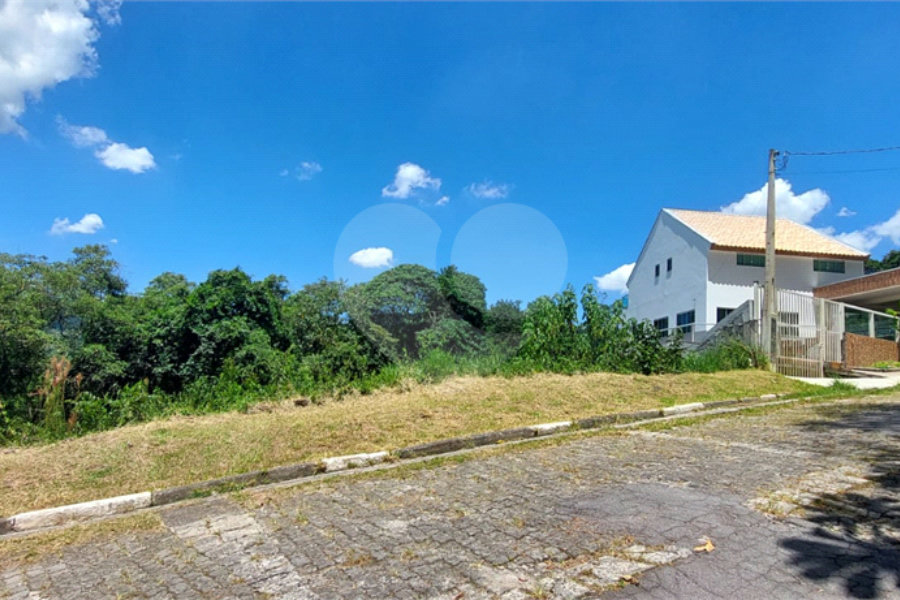 Terreno à venda no condomínio Parque Suiça, Caieiras - SP