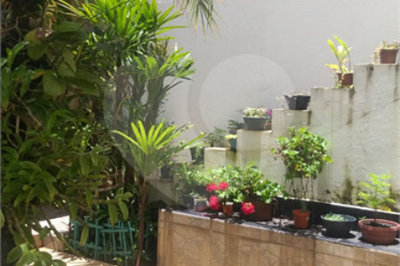 Casa à venda ou para alugar com 3 quartos, sendo 1 suíte, em Parque das Colinas, Valinhos, SP