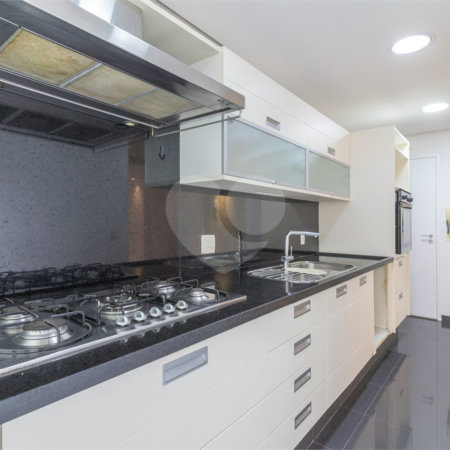 Apartamento à venda com 2 suítes em Pinheiros, São Paulo, SP