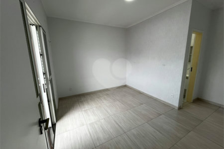 Casa à venda com 3 quartos, sendo 2 suítes, em Vila Regina, Itapetininga, SP