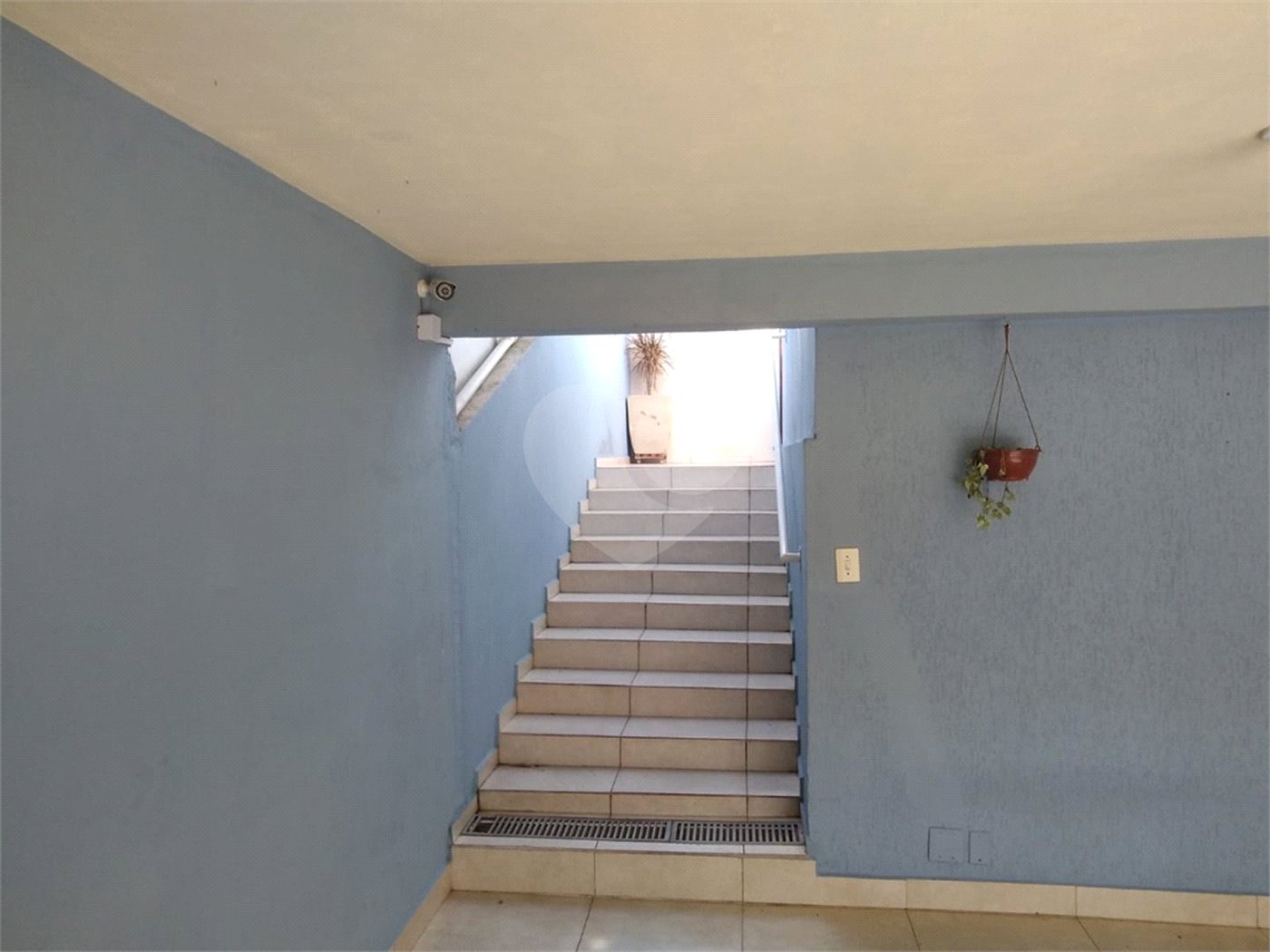 Sobrado à venda com 2 quartos em Reneville, Mairinque, SP