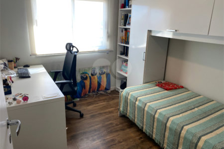 Apartamento à venda com 3 quartos, sendo 1 suíte, em Chácara Santo Antônio, São Paulo, SP