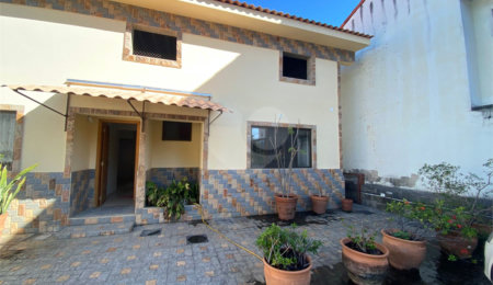 Casa à venda com 2 quartos, sendo 1 suíte,  em Campo Grande, Rio de Janeiro, RJ