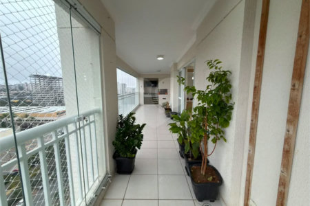 Apartamento à venda com 3 suítes em Jardim Marajoara, São Paulo, SP