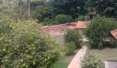 Casa à venda com 3 quartos, sendo 1 suíte, em Ribeirão dos Porcos, Atibaia - SP