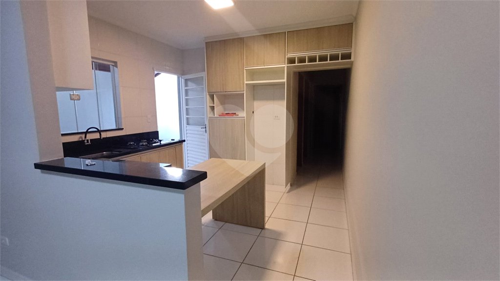 Casa à venda com 2 quartos em Vila Mazzei, Itapetininga, SP