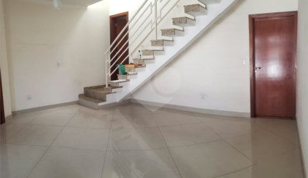 Sobrado à venda com 2 quartos, sendo 1 suíte,  em Vila Nova Mazzei, São Paulo, SP