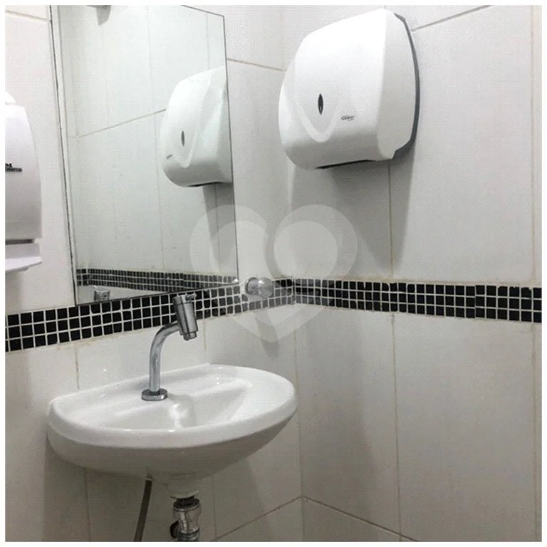 Sala comercial para locação em Pinheiros