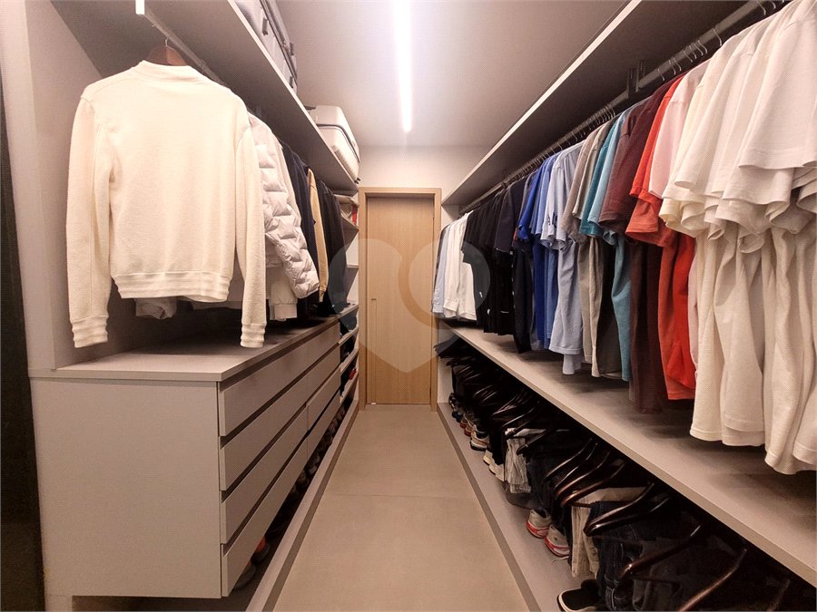 Apartamento à venda com 4 quartos, sendo 1 suíte,  em Ipanema, Rio de Janeiro, RJ