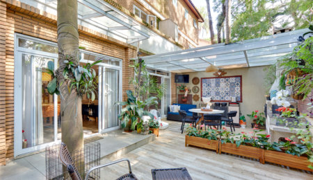Casa à venda com 4 suítes no condomínio Vila Inglesa, São Paulo - SP