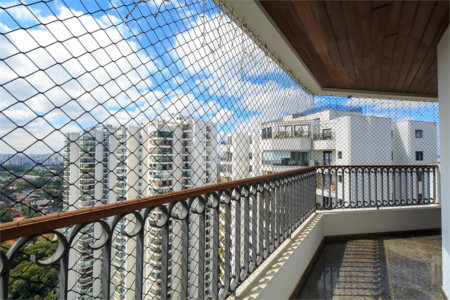 Cobertura à venda com 5 quartos, sendo 4 suítes, em Jardim Marajoara, São Paulo, SP