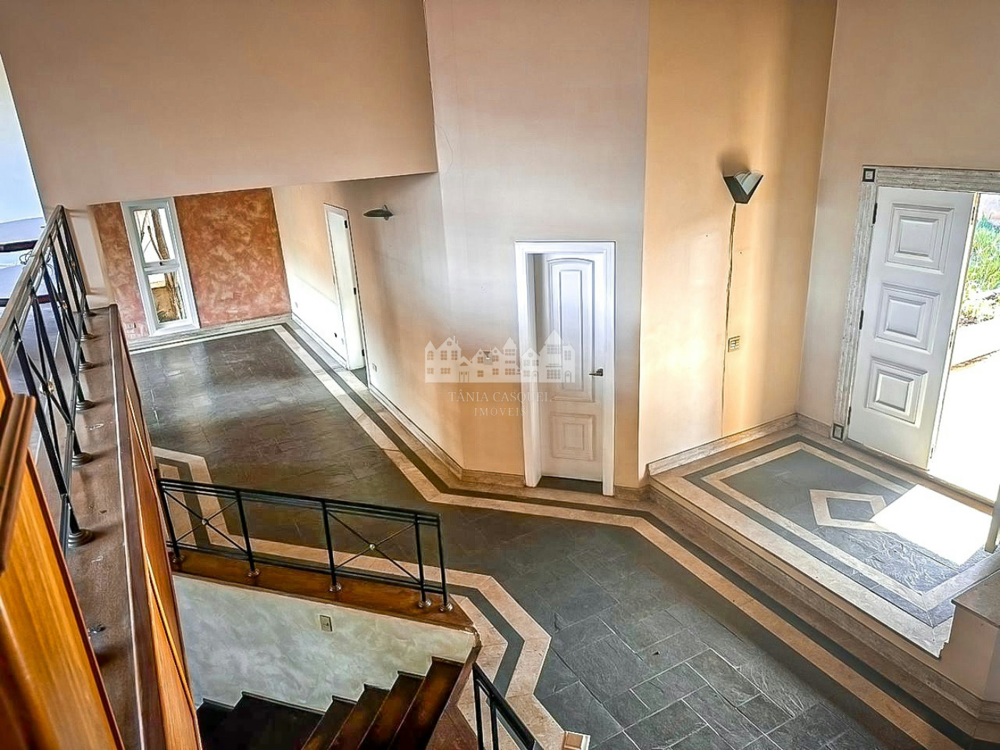 Casa à venda com 4 suítes em Vila Petrópolis, Atibaia, SP