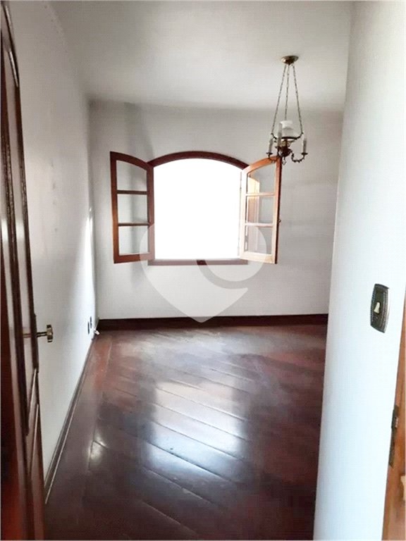 Sobrado à venda com 4 quartos, sendo 2 suítes, em Jardim São Bento, São Paulo, SP