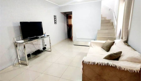 Sobrado à venda com 2 quartos, sendo 1 suíte,  em Tremembé, São Paulo, SP