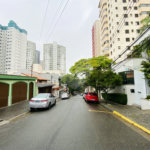 Sobrado à venda com 4 quartos, sendo 1 suíte, em Vila Gilda, Santo André, SP