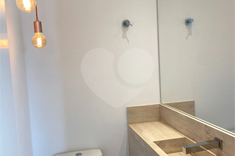 Apartamento à venda com 3 suítes em Aclimação, São Paulo, SP