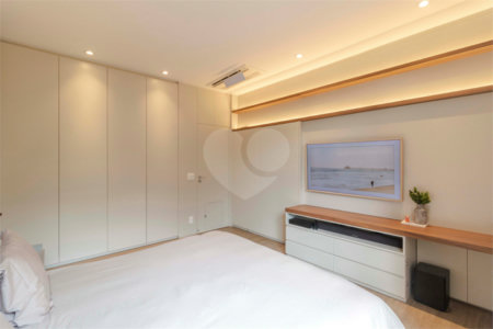 Apartamento à venda com 2 suítes em Brooklin, São Paulo, SP