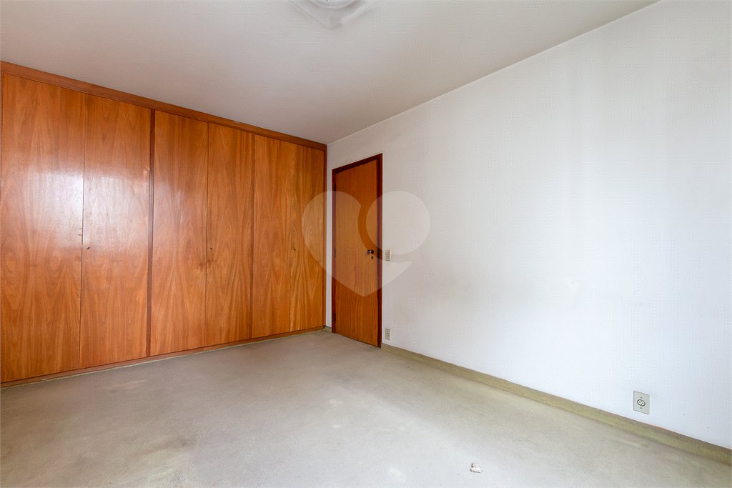 Apartamento à venda com 3 quartos, sendo 1 suíte, em Santa Cecília, São Paulo, SP