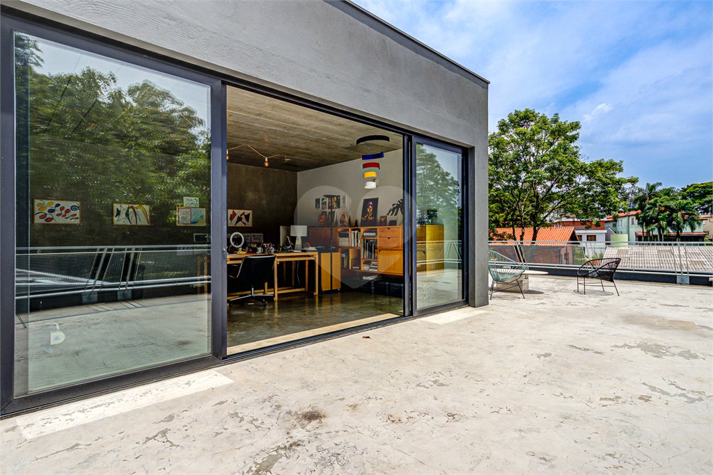 Casa à venda com 3 suítes em Alto da Boa Vista, São Paulo, SP