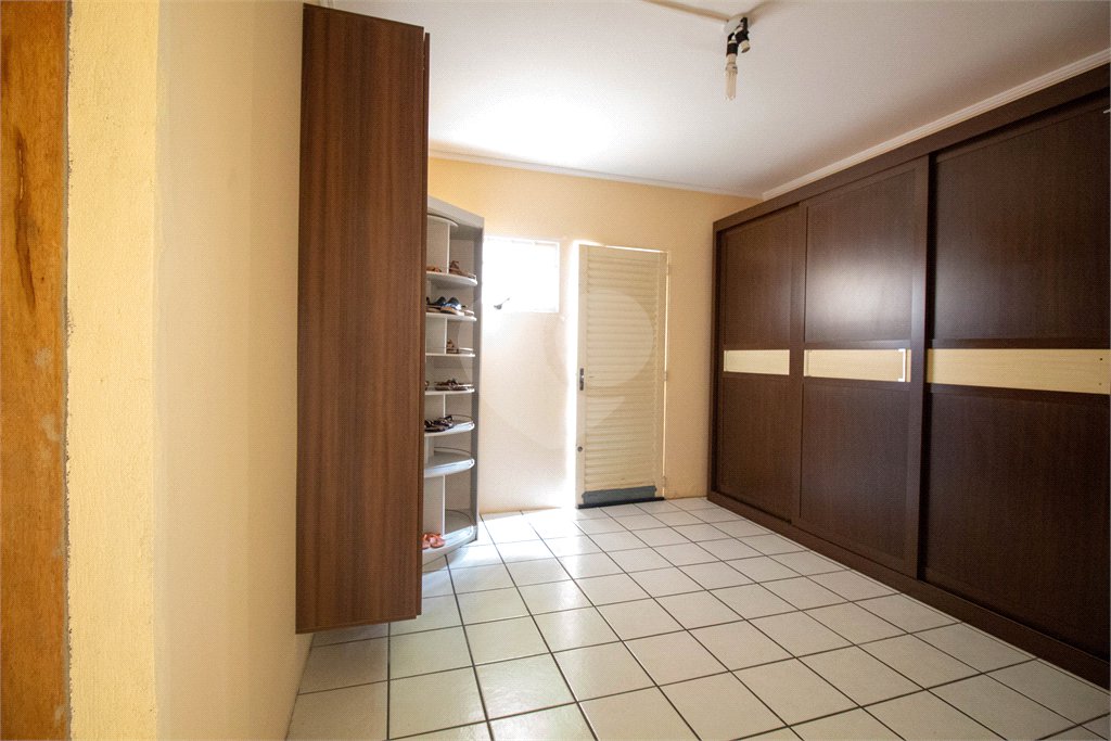 Casa à venda com 3 quartos, sendo 1 suíte, em Jardim São José, São Roque, SP