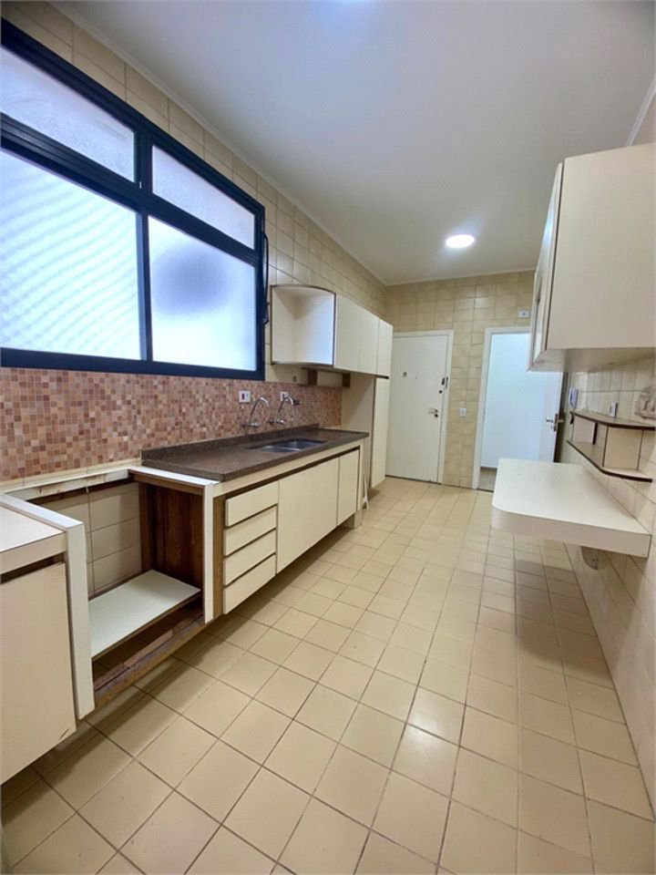 Apartamento Residencial à venda, Centro, Guarujá - AP1482.