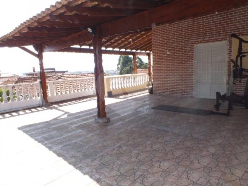 Casa à venda com 3 quartos, sendo 1 suíte, em Jardim Oriental, São Paulo, SP