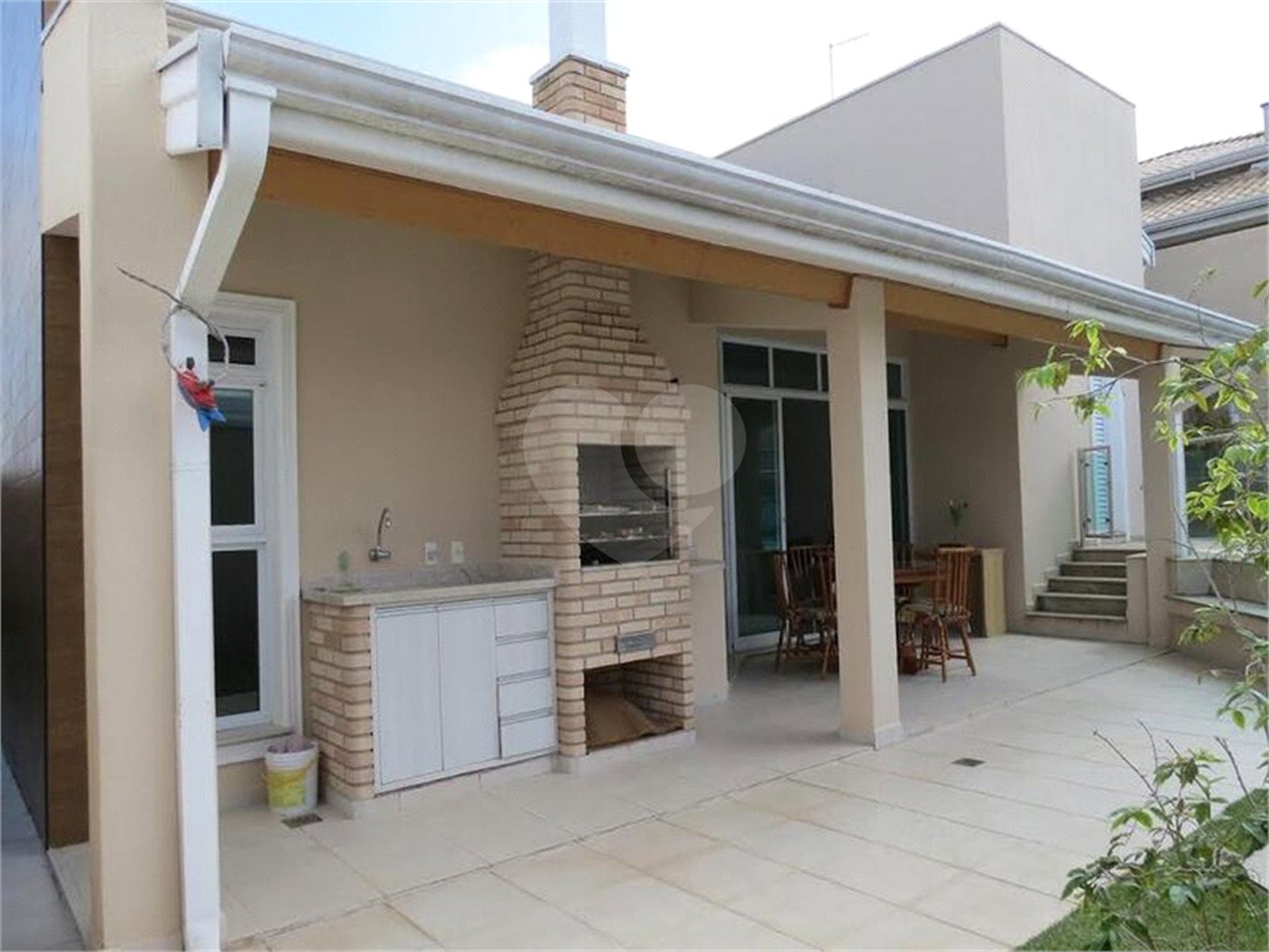 Casa à venda com 4 suítes no condomínio Residencial Santa Clara, Indaiatuba - SP
