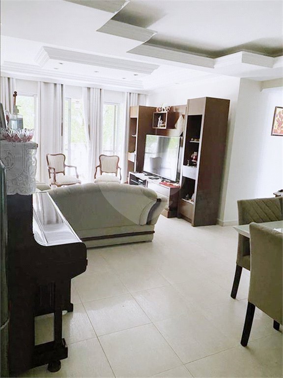 Apartamento à venda com 3 quartos, sendo 1 suíte, em Vila Paulicéia, São Paulo, SP