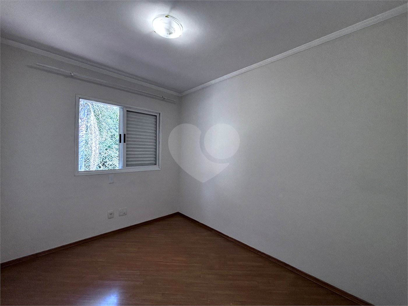 Sobrado à venda com 3 quartos, sendo 1 suíte, no condomínio Villagio da Granja, Cotia - SP