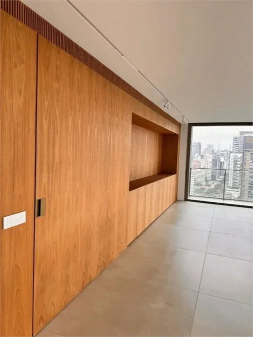Apartamento para alugar com 4 quartos, sendo 3 suítes, em Pinheiros, São Paulo, SP
