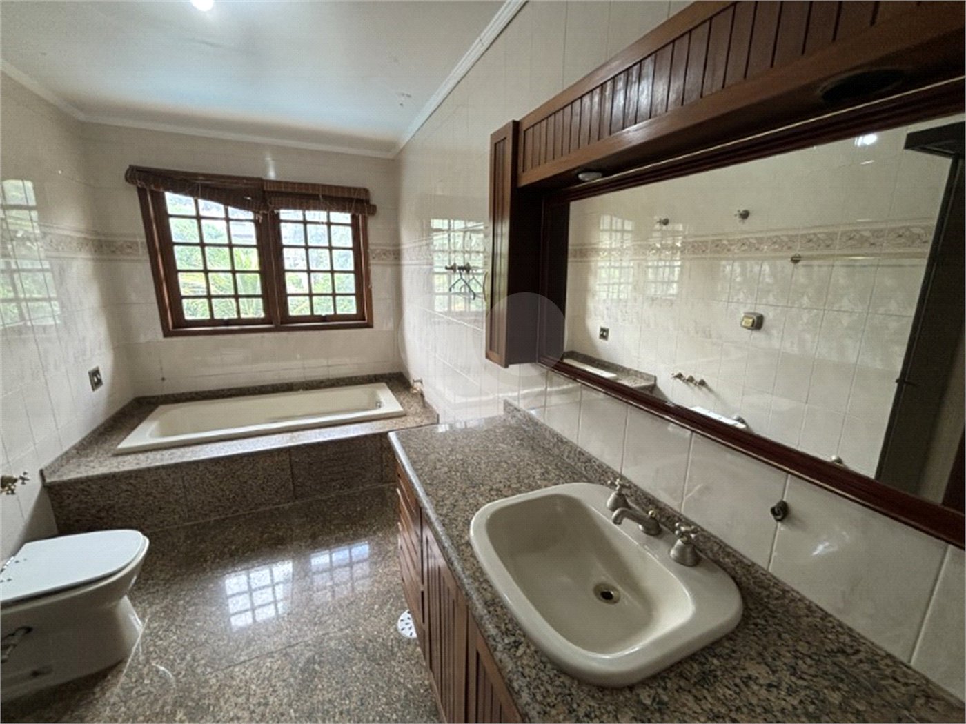 Casa à venda com 4 suítes em Tremembé, São Paulo, SP