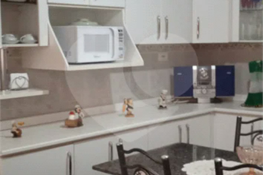 Sobrado à venda com 2 quartos em Vila Guilherme, São Paulo, SP