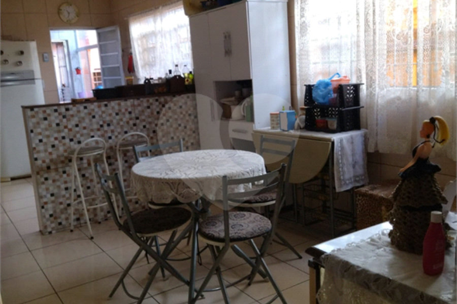Sobrado à venda com 4 quartos, sendo 1 suíte, em Limão, São Paulo, SP