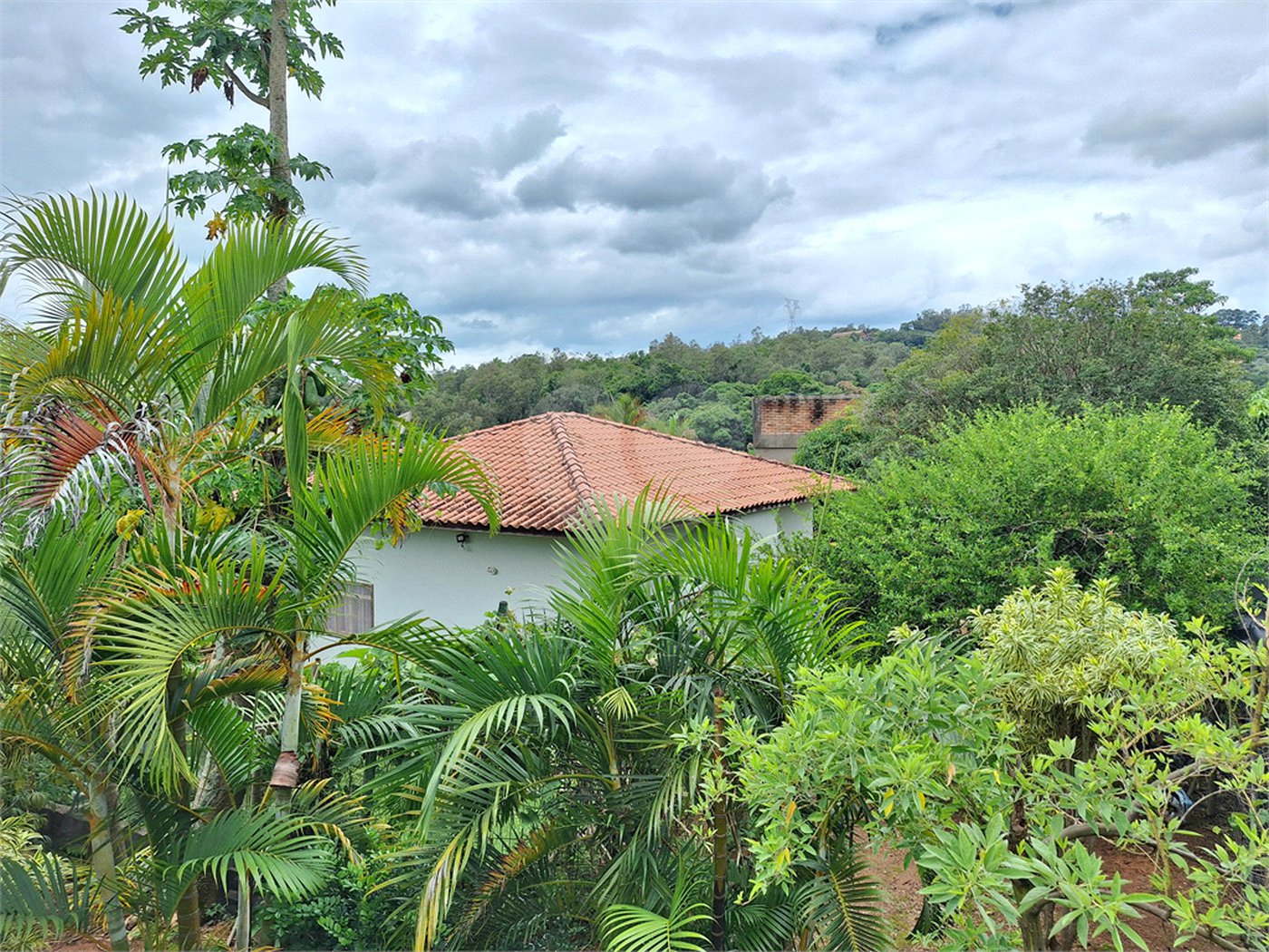 Casa à venda com 7 quartos, sendo 3 suítes, no condomínio Chacaras do Lago, Vinhedo - SP