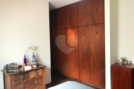 Casa à venda com 2 quartos, sendo 1 suíte, em Lapa de Baixo, São Paulo, SP