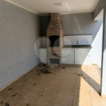 Casa à venda com 3 quartos, sendo 1 suíte,  no condomínio Residencial Eldorado, São Carlos - SP