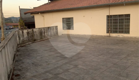 Casa à venda ou para alugar com 2 quartos no Centro, Mairiporã, SP